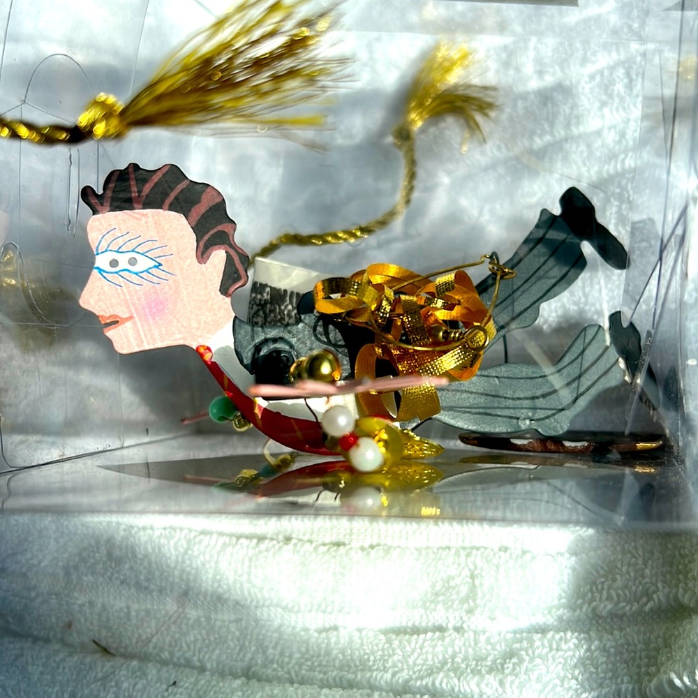 Silvestri Fancy full flights ornament